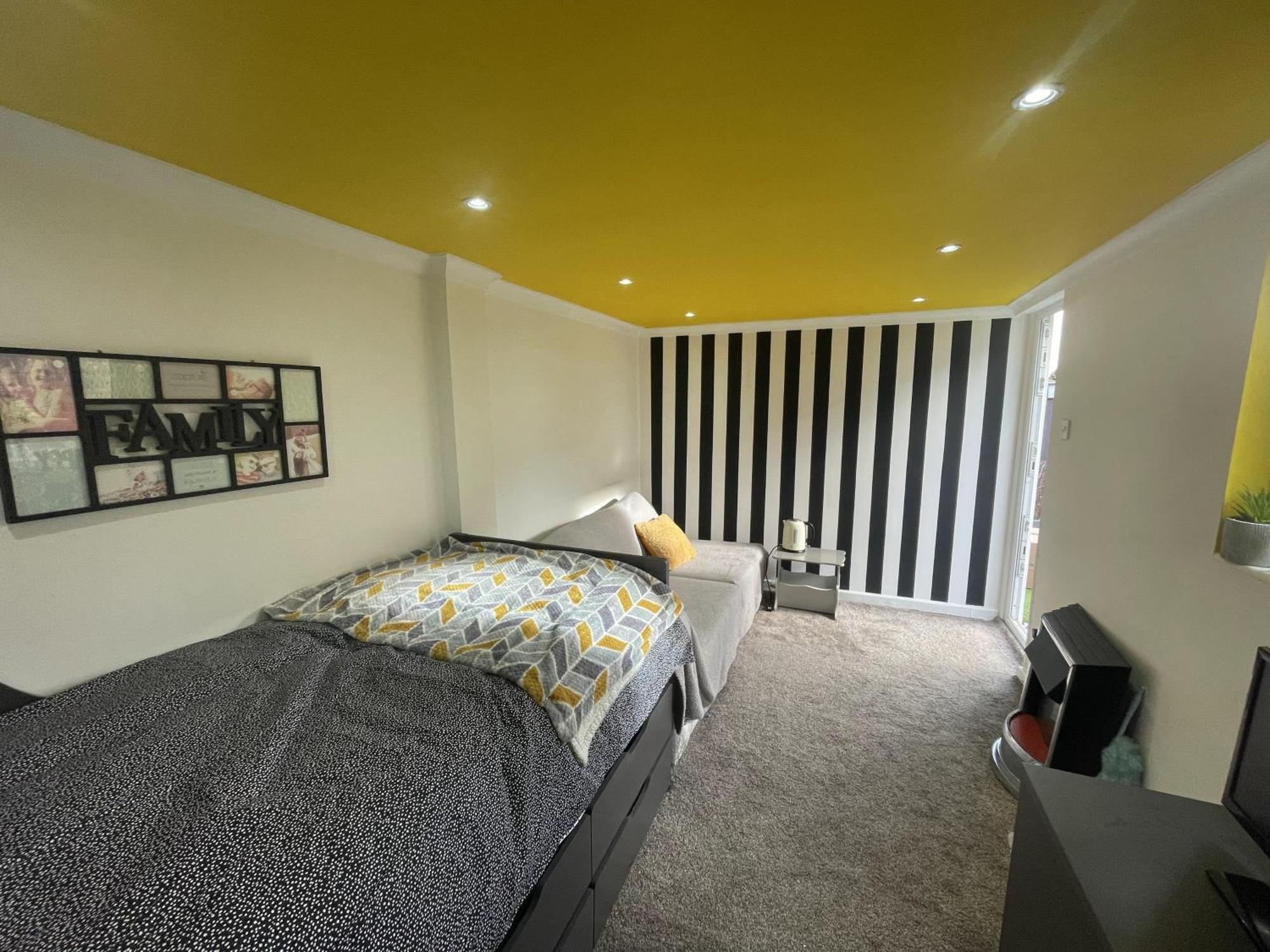 Beautiful Place To Live Near Heathrow Windsor Legoland & Free Parking Onsite Burnham  Exteriör bild