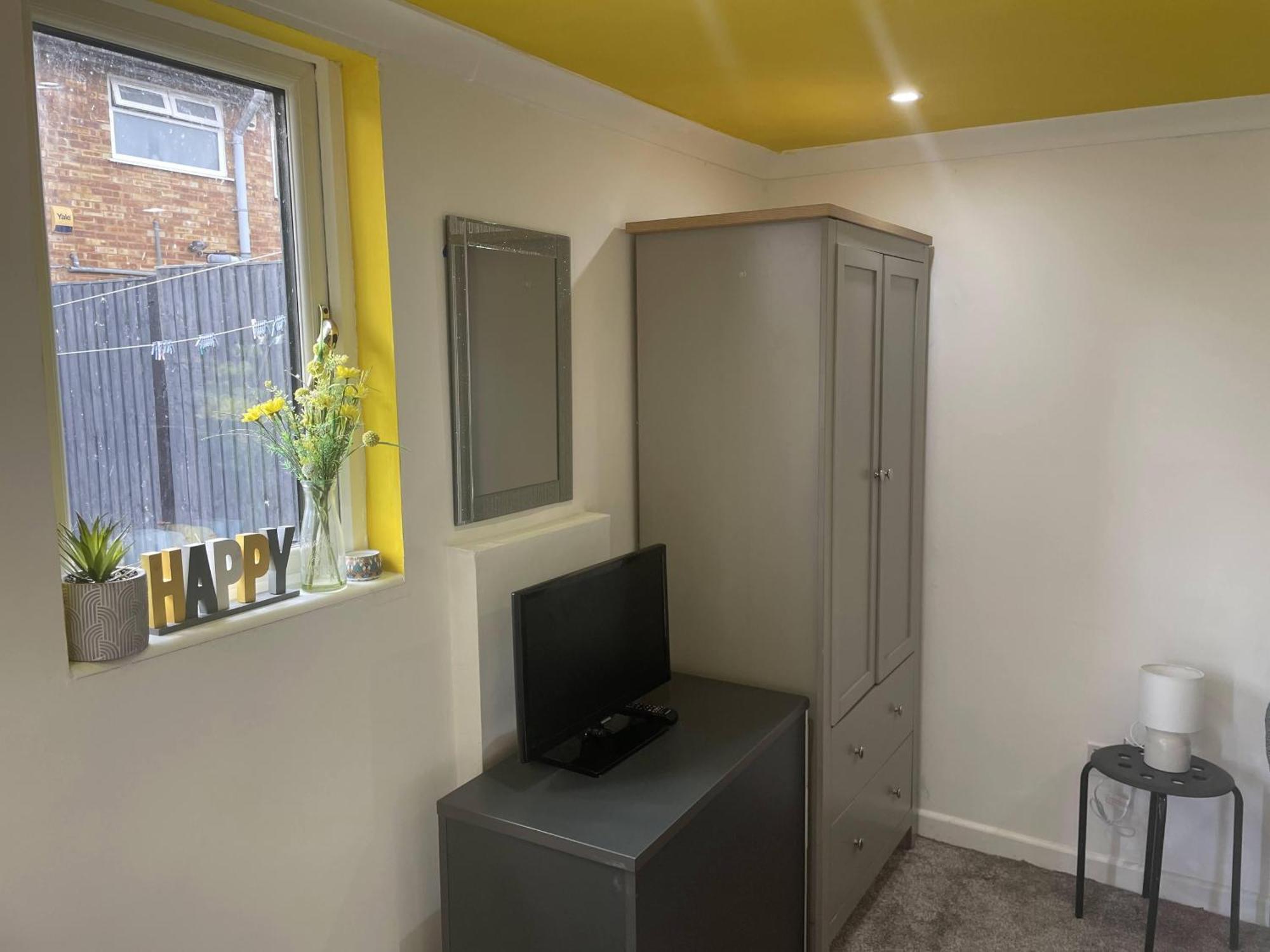 Beautiful Place To Live Near Heathrow Windsor Legoland & Free Parking Onsite Burnham  Exteriör bild